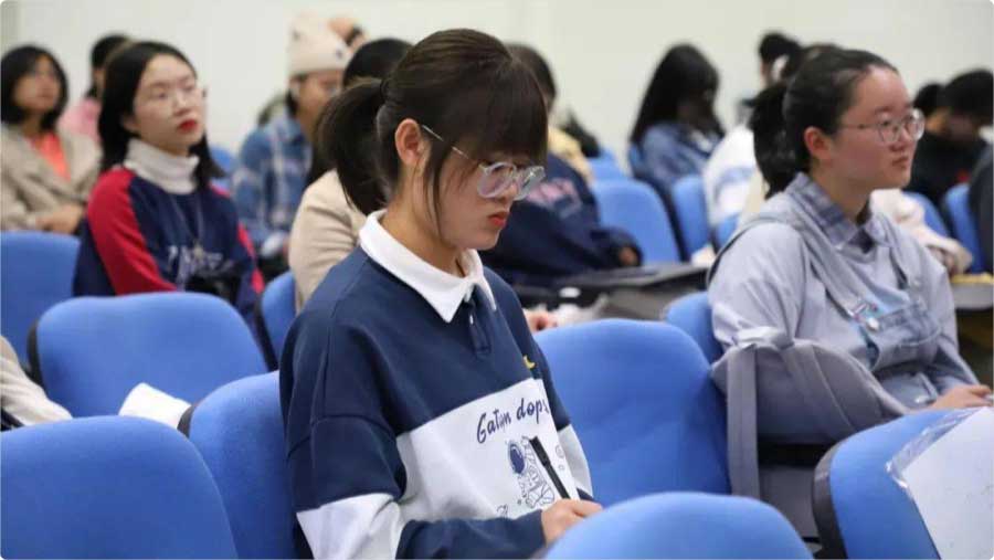 关于发布江西省2026年10月自学考试报考简章的公告